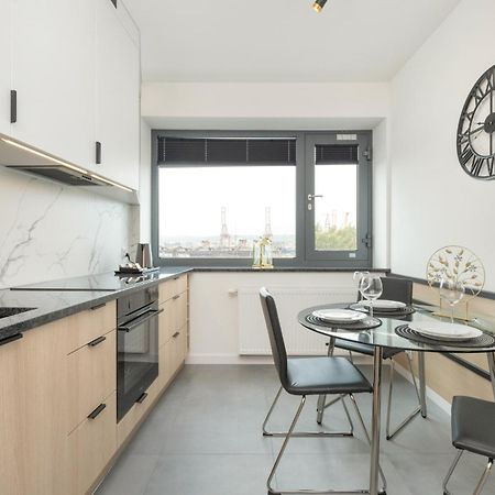 Apartport Wyjatkowe Apartamenty Z Widokiem Na Port W Gdyni By Noclegi Renters Гдыня Экстерьер фото